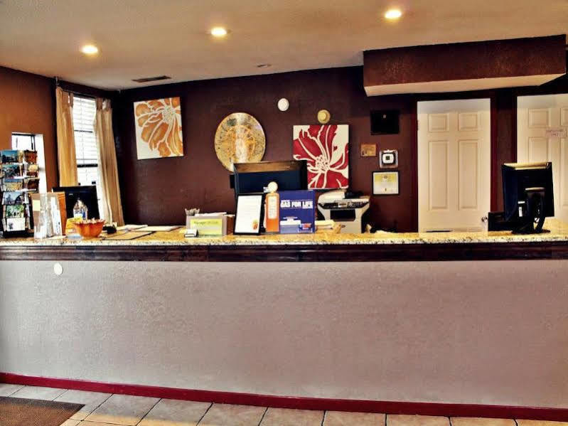 Hotel Super 8 By Wyndham Fredericksburg Exterior foto
